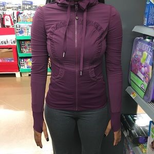Women’s Lululemon jacket,size 4.